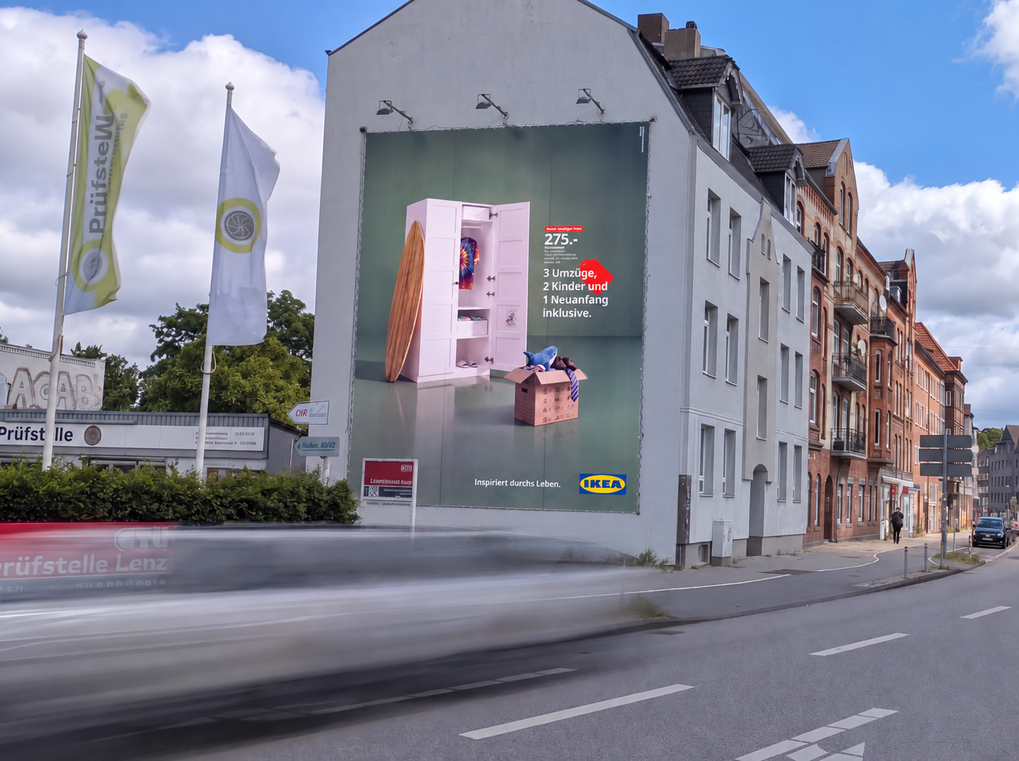 IKEA-Riesenposter an einem Standort in der Kieler Innenstadt